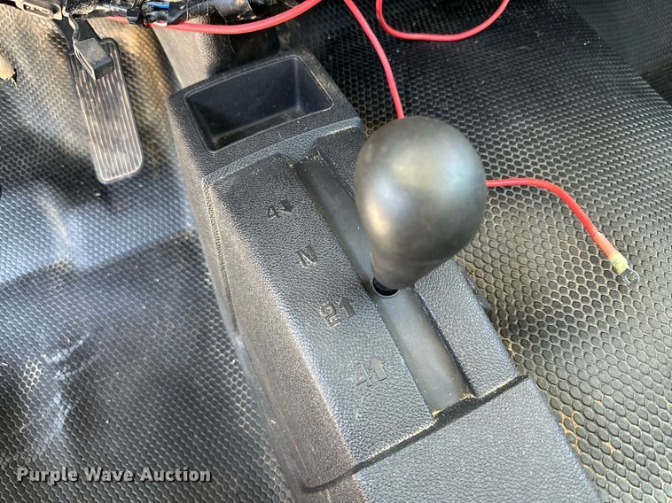 image for item KX9742 2009 GMC Sierra 3500HD utility bed pickup truck