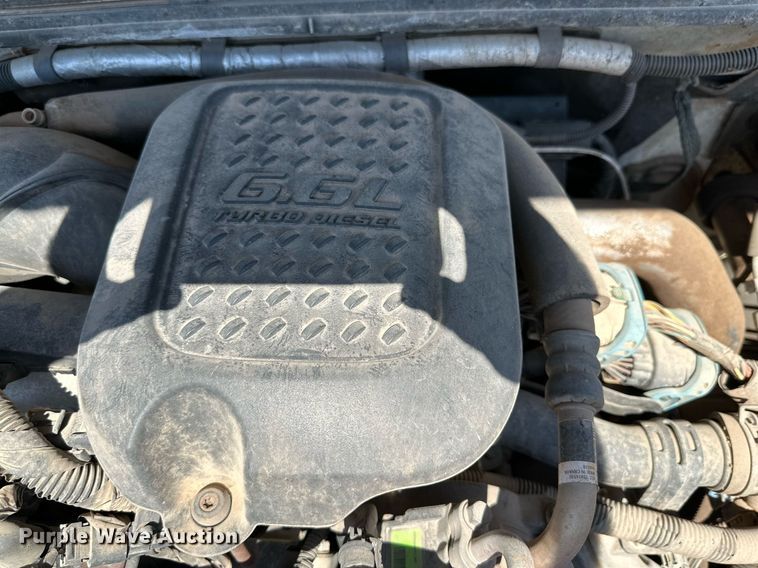 image for item KX9742 2009 GMC Sierra 3500HD utility bed pickup truck