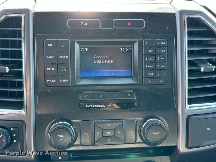 image for item KX9743 2015 Ford F150 XLT  SuperCrew pickup truck