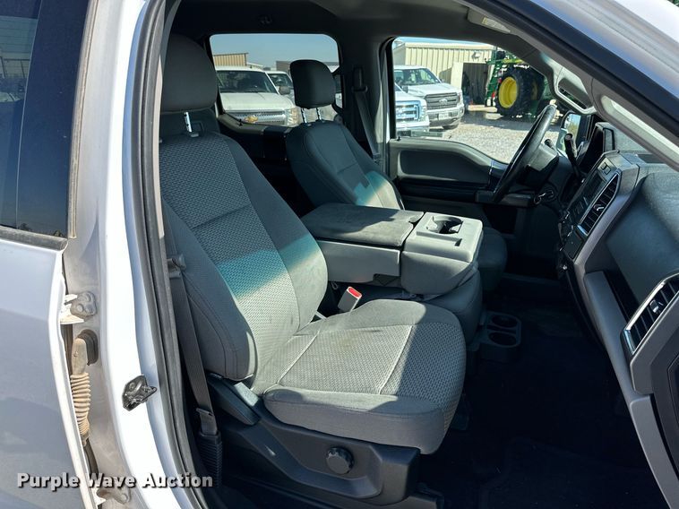 image for item KX9743 2015 Ford F150 XLT  SuperCrew pickup truck