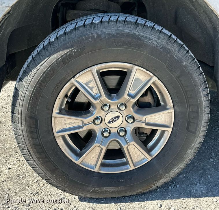 image for item KX9743 2015 Ford F150 XLT  SuperCrew pickup truck