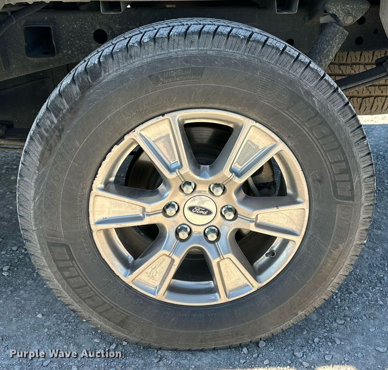 image for item KX9743 2015 Ford F150 XLT  SuperCrew pickup truck