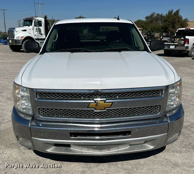 image for item KX9744 2012 Chevrolet Silverado 1500 Ext. Cab pickup truck