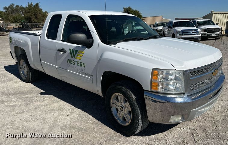 image for item KX9744 2012 Chevrolet Silverado 1500 Ext. Cab pickup truck