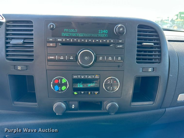 image for item KX9744 2012 Chevrolet Silverado 1500 Ext. Cab pickup truck