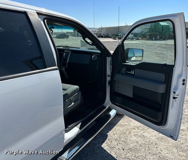 image for item KX9745 2014 Ford F150 XLT SuperCrew pickup truck