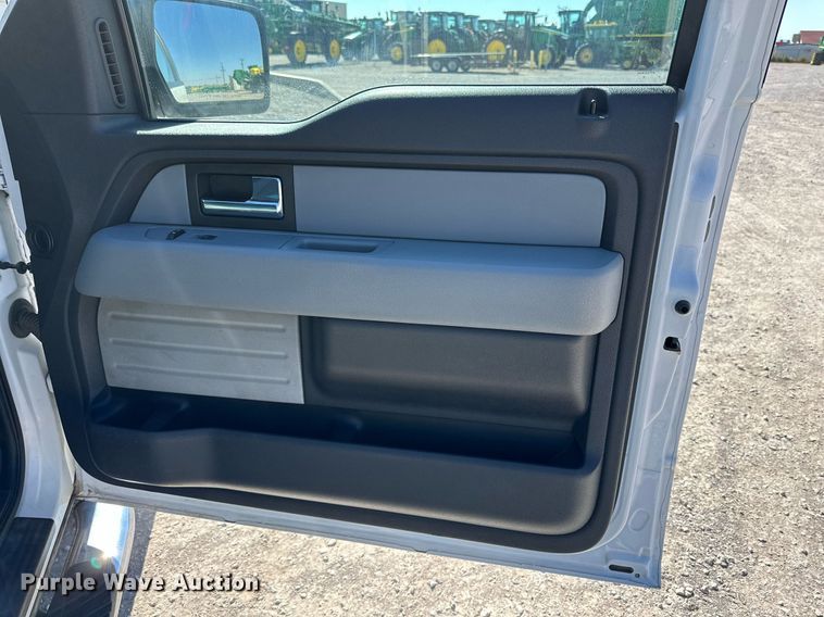 image for item KX9745 2014 Ford F150 XLT SuperCrew pickup truck