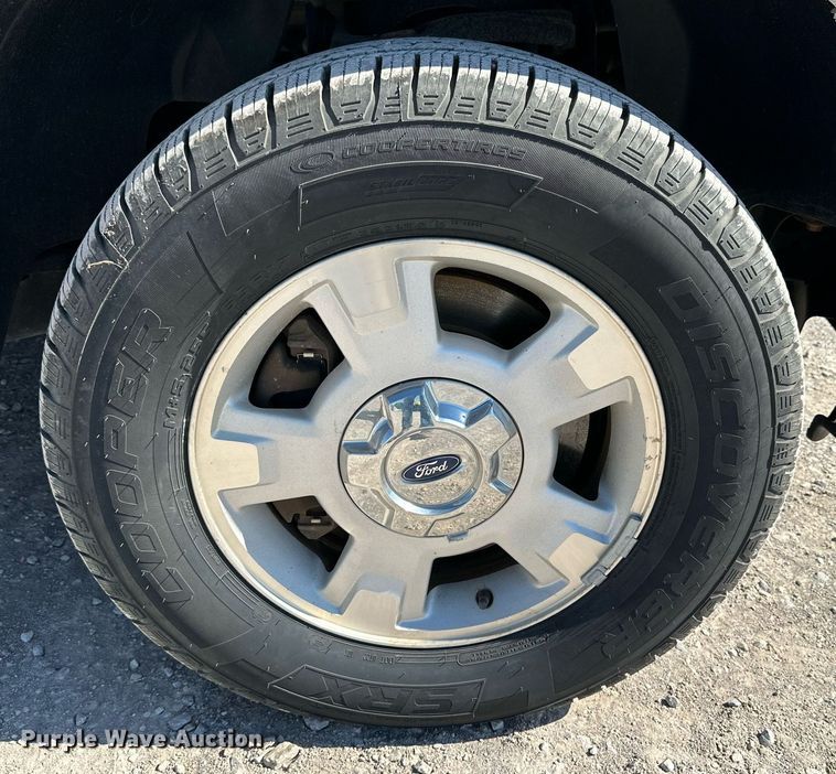 image for item KX9745 2014 Ford F150 XLT SuperCrew pickup truck