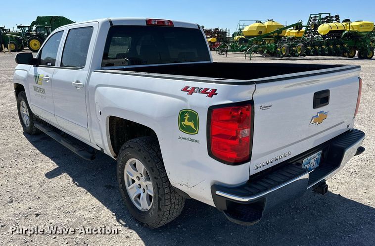 image for item KX9746 2018 Chevrolet Silverado 1500 Crew Cab pickup truck