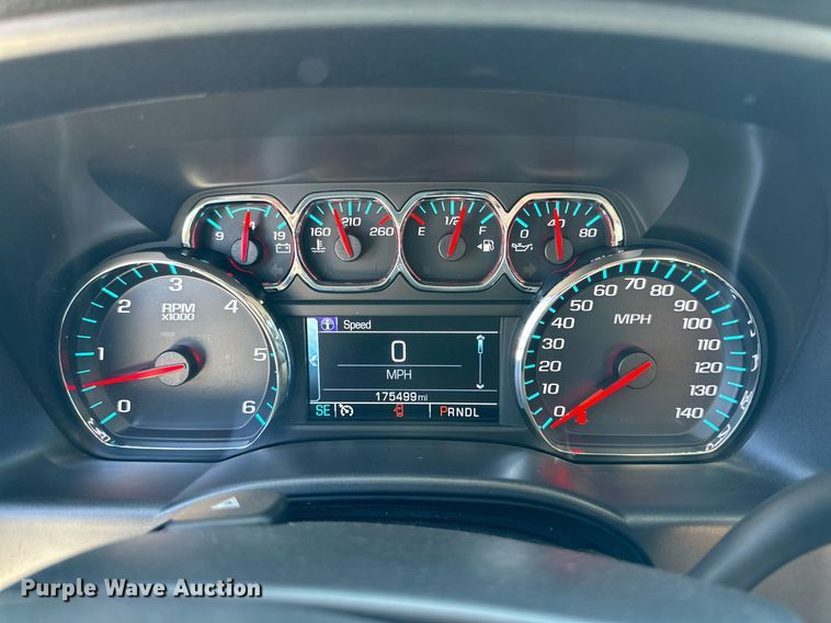 image for item KX9746 2018 Chevrolet Silverado 1500 Crew Cab pickup truck