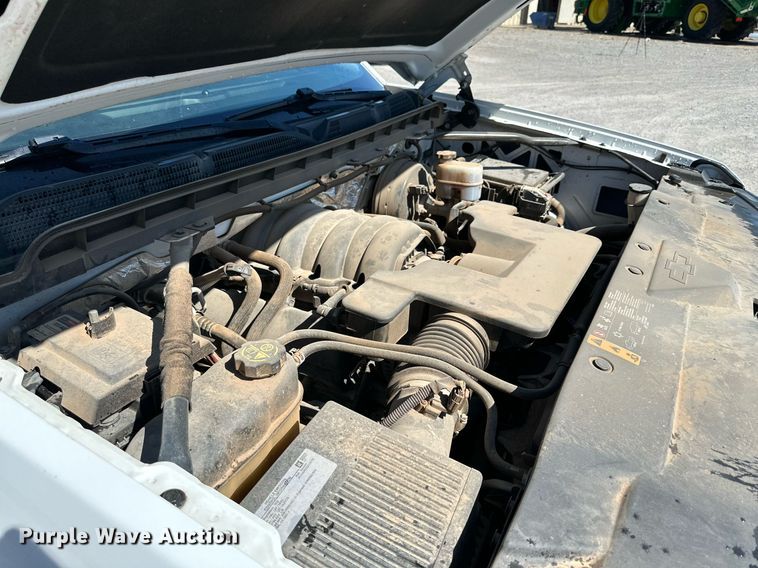 image for item KX9746 2018 Chevrolet Silverado 1500 Crew Cab pickup truck