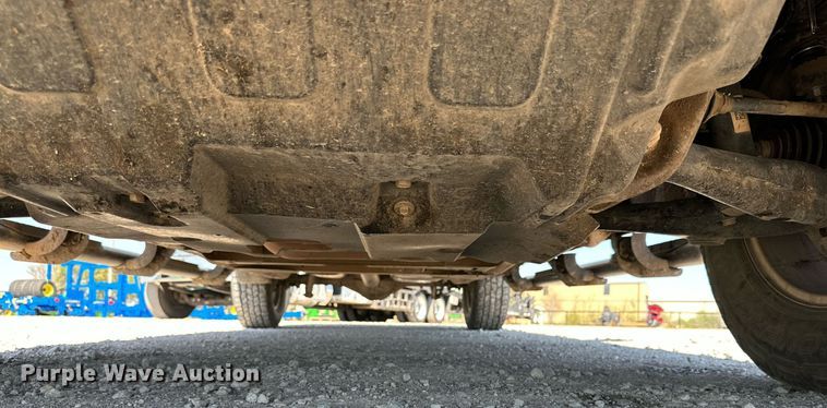 image for item KX9746 2018 Chevrolet Silverado 1500 Crew Cab pickup truck