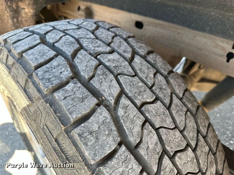 image for item KX9746 2018 Chevrolet Silverado 1500 Crew Cab pickup truck