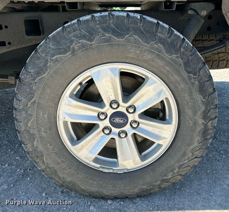 image for item KX9747 2019 Ford  F150 XL SuperCab pickup truck