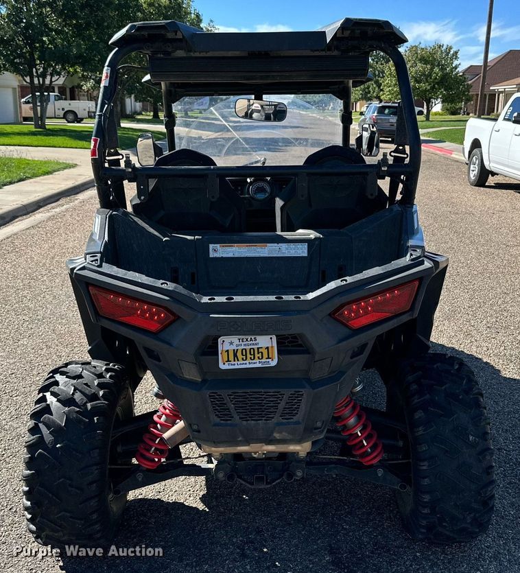 image for item KX9758 2015 Polaris RZR 900  utility vehicle
