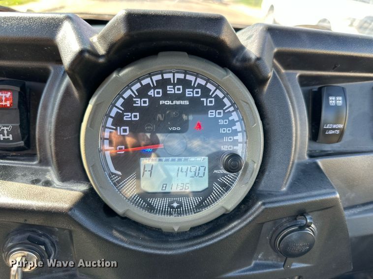 image for item KX9758 2015 Polaris RZR 900  utility vehicle