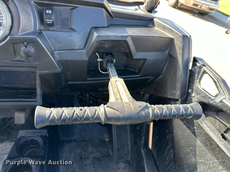 image for item KX9758 2015 Polaris RZR 900  utility vehicle