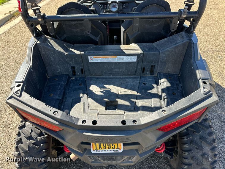 image for item KX9758 2015 Polaris RZR 900  utility vehicle