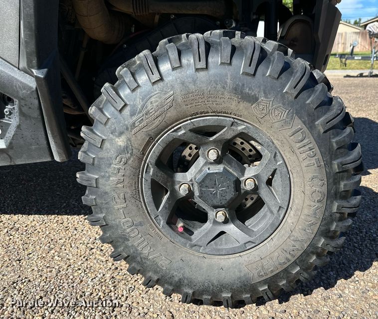 image for item KX9758 2015 Polaris RZR 900  utility vehicle