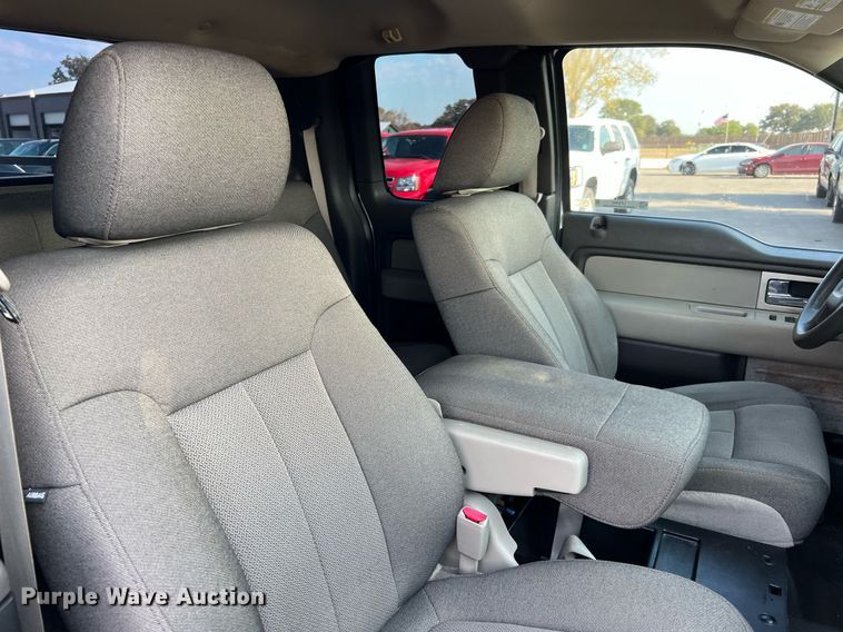 image for item LF9490 2010 Ford F150  SuperCab pickup truck