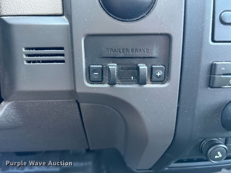 image for item LF9490 2010 Ford F150  SuperCab pickup truck