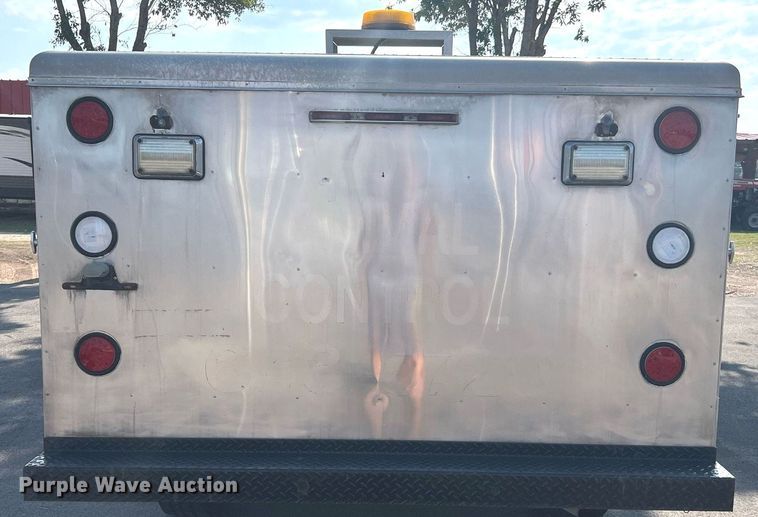 image for item LF9492 2013 Chevrolet 2500HD  animal control pickup