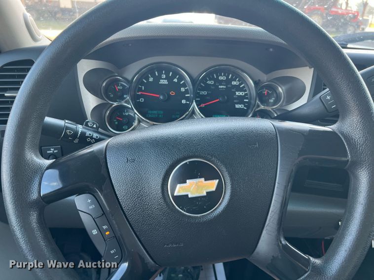 image for item LF9492 2013 Chevrolet 2500HD  animal control pickup