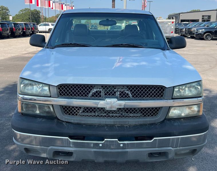 image for item LF9494 2003 Chevrolet Silverado 1500  Ext. Cab pickup truck