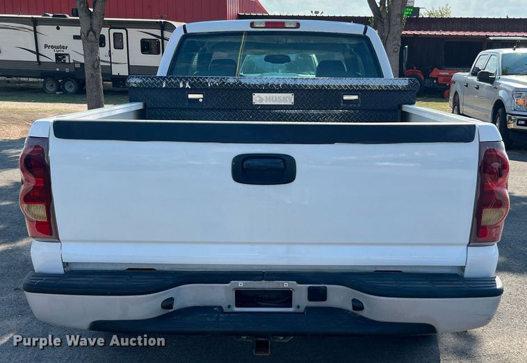 image for item LF9494 2003 Chevrolet Silverado 1500  Ext. Cab pickup truck