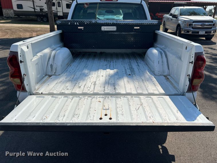 image for item LF9494 2003 Chevrolet Silverado 1500  Ext. Cab pickup truck