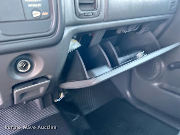 image for item LF9494 2003 Chevrolet Silverado 1500  Ext. Cab pickup truck