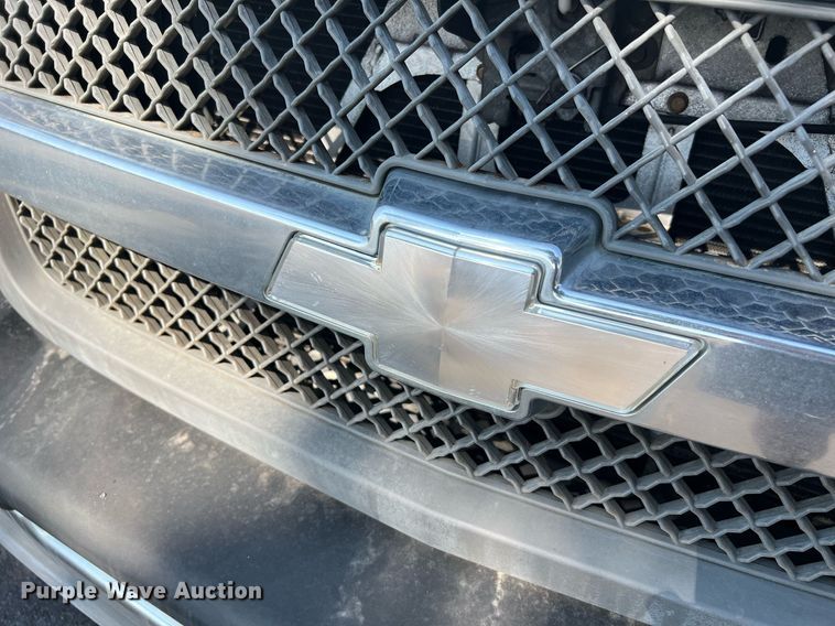 image for item LF9494 2003 Chevrolet Silverado 1500  Ext. Cab pickup truck