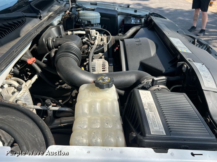 image for item LF9494 2003 Chevrolet Silverado 1500  Ext. Cab pickup truck