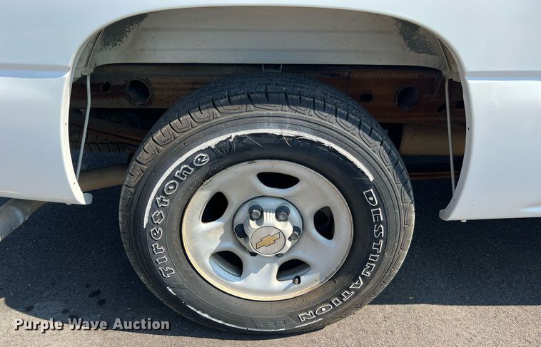 image for item LF9494 2003 Chevrolet Silverado 1500  Ext. Cab pickup truck