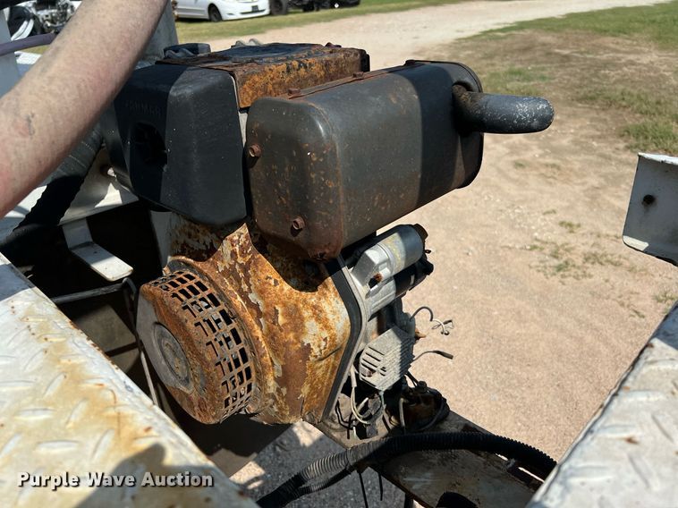 image for item LF9495 2006 International 4200  applicator truck