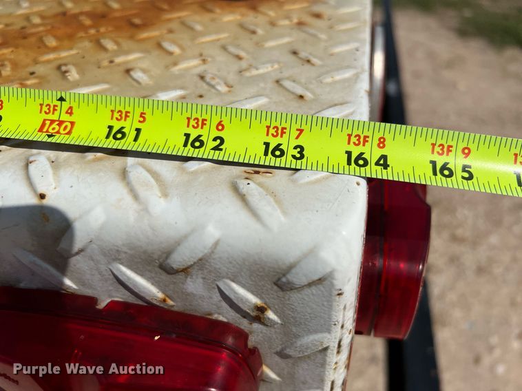 image for item LF9495 2006 International 4200  applicator truck