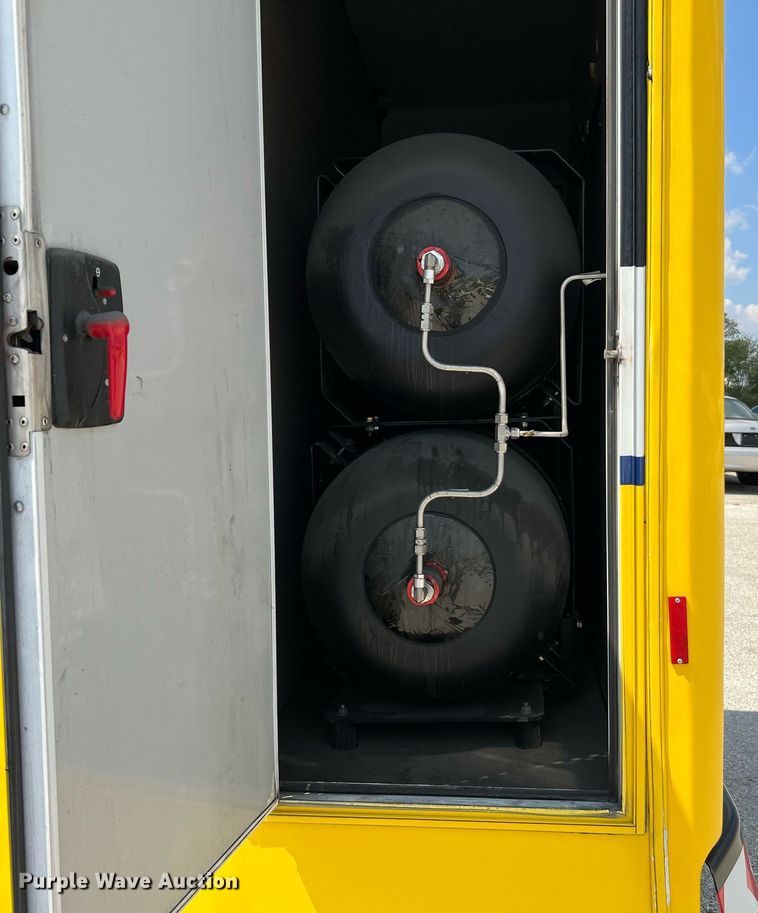 image for item LF9497 2017 Chevrolet Express  shuttle bus