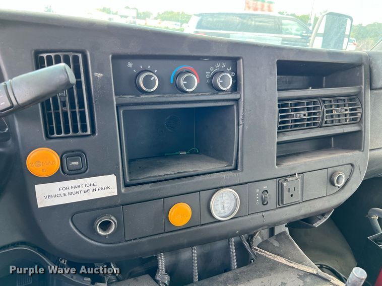 image for item LF9497 2017 Chevrolet Express  shuttle bus