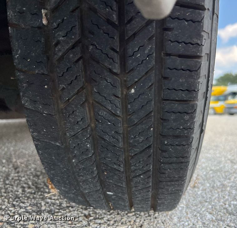 image for item LF9497 2017 Chevrolet Express  shuttle bus