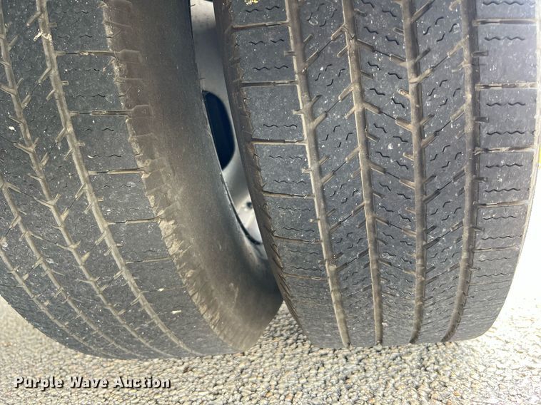 image for item LF9497 2017 Chevrolet Express  shuttle bus