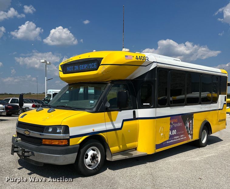 image for item LF9498 2016 Chevrolet Express  shuttle bus