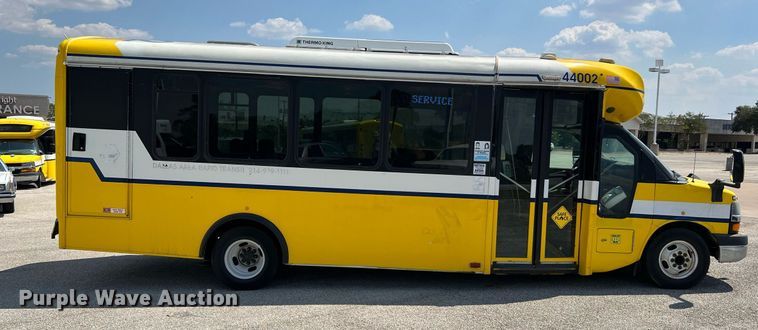 image for item LF9498 2016 Chevrolet Express  shuttle bus