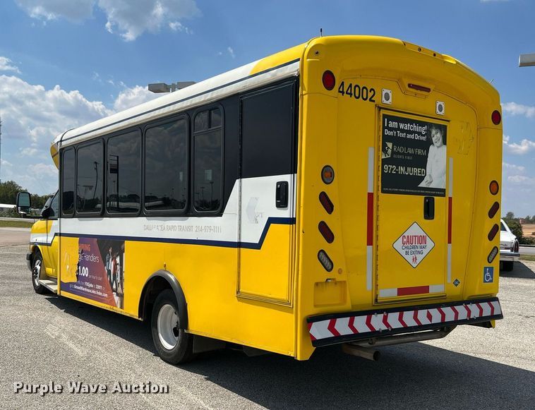 image for item LF9498 2016 Chevrolet Express  shuttle bus