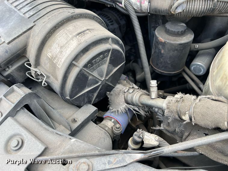 image for item LF9498 2016 Chevrolet Express  shuttle bus