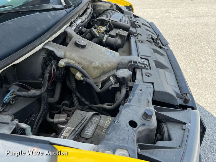 image for item LF9498 2016 Chevrolet Express  shuttle bus