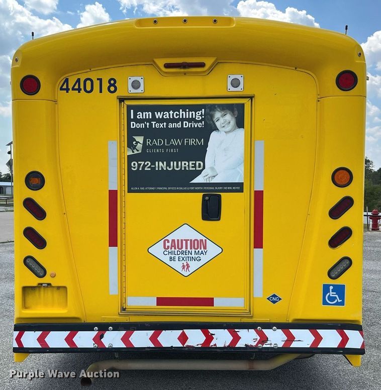 image for item LF9499 2016 Chevrolet Express  shuttle bus