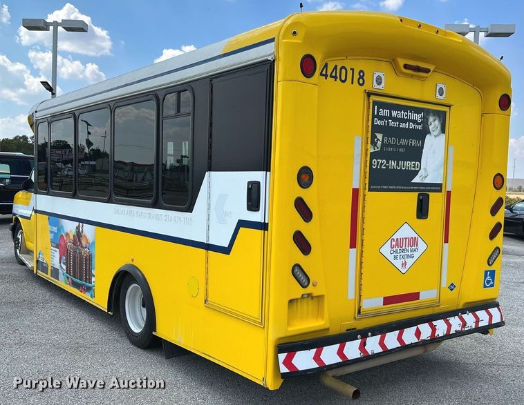 image for item LF9499 2016 Chevrolet Express  shuttle bus