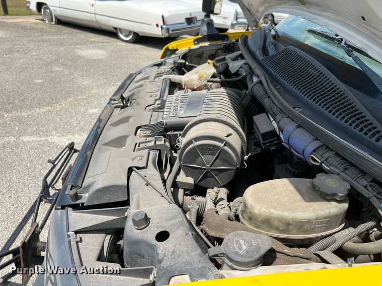 image for item LF9499 2016 Chevrolet Express  shuttle bus