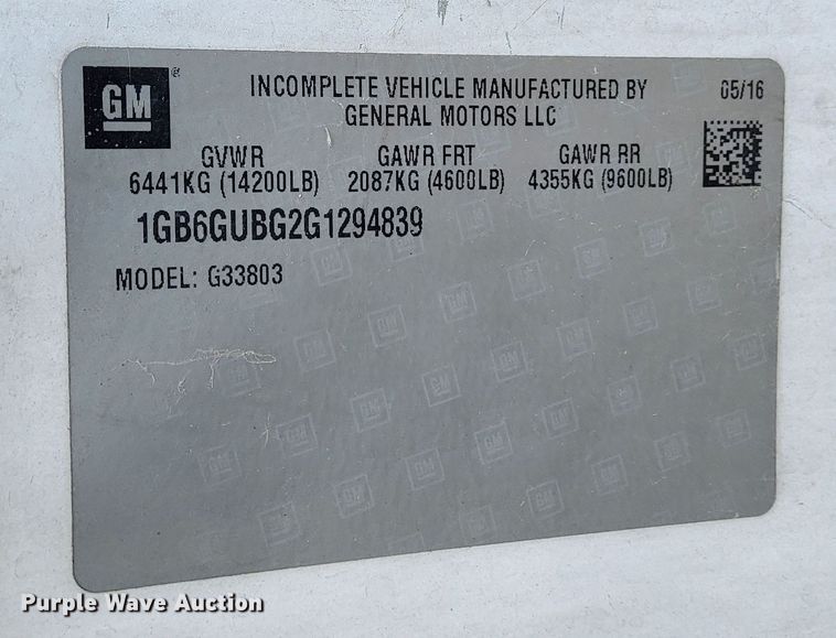 image for item LF9499 2016 Chevrolet Express  shuttle bus