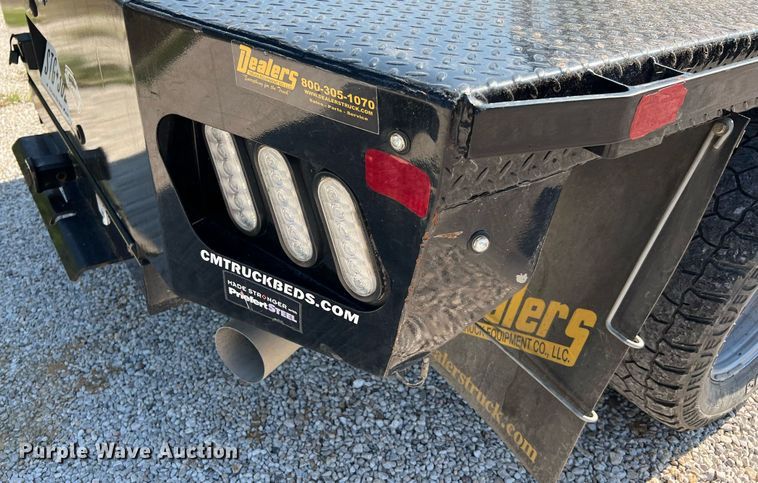 image for item LF9502 2020 Chevrolet Silverado 3500HD  Crew Cab flatbed pickup truck